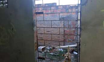 Imagem 5: Vendo ou troco Casa com 2 dormitórios