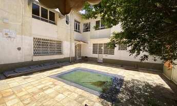 Imagem 2: CASA COMERCIAL IDEAL PARA CLÍNICAS / CRECHES NO MELHOR PONTO DO SION, A DOIS QUARTEIROES D