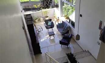 Imagem: Sobrado impecável, com vista única