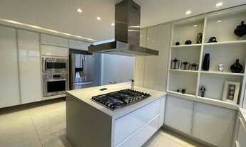 Imagem 3: Casa de condomínio para aluguel possui 360 metros quadrados com 4 quartos