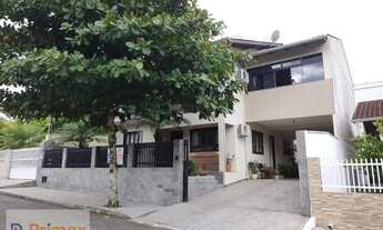 Imagem 2: Casa à venda no bairro Rio Branco - Brusque/SC