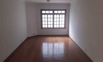 Imagem 6: Sobrado para aluguel possui 280 metros quadrados com 3 quartos