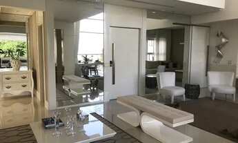 Imagem 3: Vendo de Porteira fechada Lindo Apto na Vila Mariana: 234 m² - 4 suítes - 4 vagas - depóit