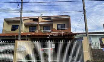 Imagem: Tríplex frente para a rua Sobrado de