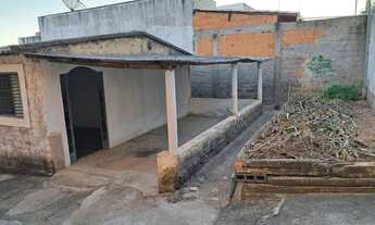 Imagem 2: CASA À VENDA, B. SANTA CRUZ, CURVELO-MG