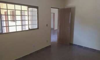 Imagem 2: Casa para venda possui 70 metros quadrados com 2 quartos em Roma - Salvador - BA