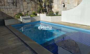 Imagem 3: Casa residencial disponível para venda no bairro Cidade Jardim em Uberlândia-MG