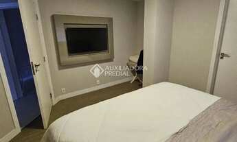 Imagem 10: Imóvel para aluguel possui 360 metros quadrados com 3 quartos em Centro - Florianópolis