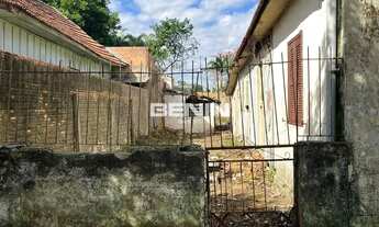 Imagem 2: Casa mista, 02 dormitórios, sala de estar, jantar, cozinha, área de serviço e banheiro soc