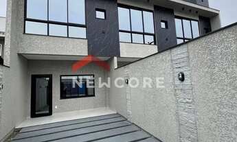 Imagem: Sobrado em Rua 426 - Morretes - Itapema/SC