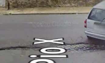 Imagem 7: Casa e quintal no fundo