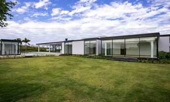 Imagem 3: Casa assinada por João Armentano e vista privilegiada