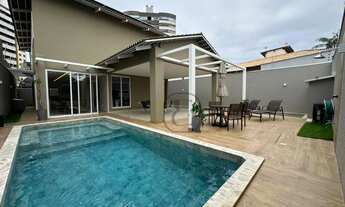 Imagem: Sobrado com 3 Suítes, 330 m² de área