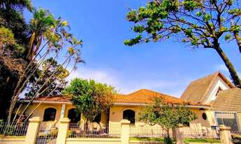 Imagem 2: Casa para venda possui 1320 metros quadrados com 3 quartos em Lago Parque - Londrina - Par