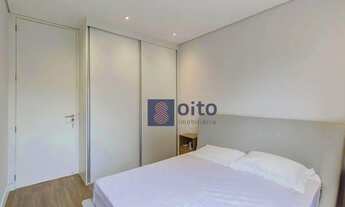 Imagem 7: Este encantador apartamento de 160m², situado no coração do Itaim Bibi, oferece uma combin