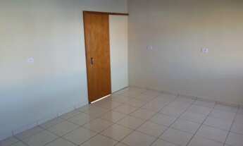 Imagem 4: Alugo casa 3 qartos jd. batel em Campo Mourão