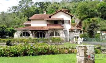 Imagem 3: Excelente Casa 4 quartos com 2 vagas em Petrópolis