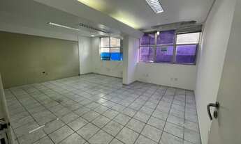 Imagem 2: Alugo sala comercial na Boa Vista, com espaço para 4 ambientes com 110m², 2 banheiros