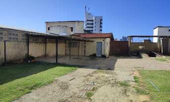 Imagem 3: Casa com terreno comercial