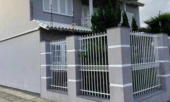 Imagem 3: Casa com 268 m privativos, 3 dorm, suite, piscina, coz americana, living 3 ambientes, R$ 8