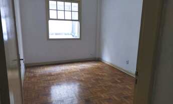 Imagem 4: Tamandaré 2 dormitórios perto do metro São Joaquim Liberdade banheiro com box de vidro