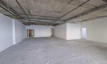 Imagem 4: Apartamento para Venda em Salvador, Vitória, 5 dormitórios, 4 suítes, 7 banheiros, 5 vagas