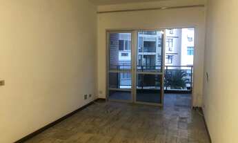 Imagem 2: Apartamento para venda com 63 metros quadrados com 2 quartos em Ipanema - Rio de Janeiro