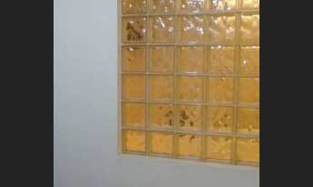 Imagem 2: ALUGO CASA COM BANHEIRA R$400,00