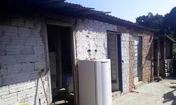 Imagem 2: Casa simples de posse 8 anos