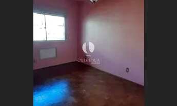 Imagem 4: CASA À VENDA 4 DORMITÓRIOS E 4 BANHEIROS