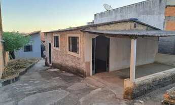 Imagem 3: CASA À VENDA, B. SANTA CRUZ, CURVELO-MG