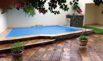 Imagem 7: Sobrado para aluguel e venda tem 400 metros quadrados com 4 quartos