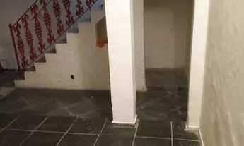 Imagem 4: Casa de vila para aluguel e venda tem 200 metros quadrados com 2 quartos