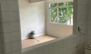 Imagem 6: Amplo apartamento no Centro, 3 dormitórios sendo 1 suíte, sala de estar e jantar, banheiro