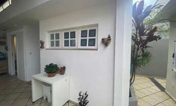 Imagem 2: Casa com 3 dormitórios à venda, 200 m² por R$ 1.060.000 - Jardim Três Marias - São Bernard