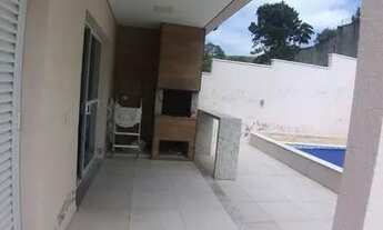 Imagem 6: Casa de condomínio sobrado para aluguel possui 200 metros quadrados com 4 quartos