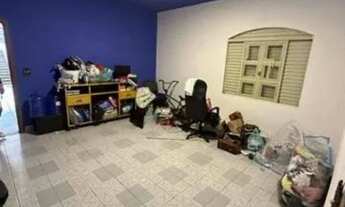 Imagem 7: CASA A VENDA NA REGIÃO DA RIBEIBEIRA , FRENTE DE RUA