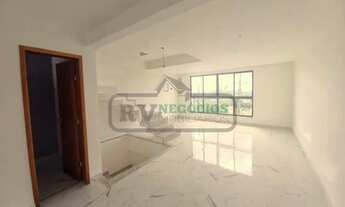 Imagem 4: )(- Linda Casa Alto Padrão triplex com 3 quartos área gourmet e quintal em São Pedro