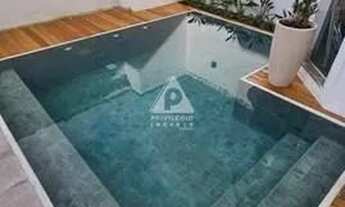 Imagem: Casa em Condomínio à venda, 4 quartos