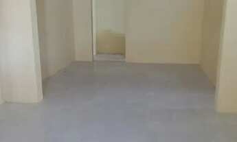 Imagem 3: Casa para venda possui 100 metros quadrados com 2 quartos em Jóquei Clube - Fortaleza - Ce