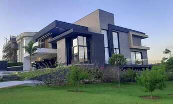 Imagem 7: Casa para venda com vista para reserva e um designer exclusivo e moderno