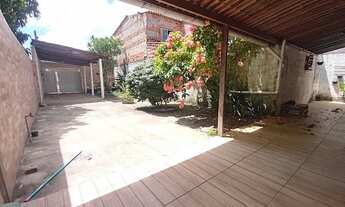 Imagem: Oportunidade! Casa com amplo espaço externo