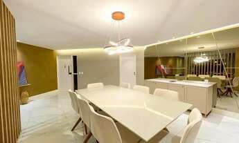 Imagem 2: 03 quartos sendo um suíte, vista mar e mobiliado, na Ponta Verde