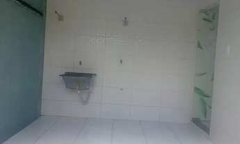 Imagem 3: Aluga uma casa pra rapaz com garagem coberta 2 carros individual