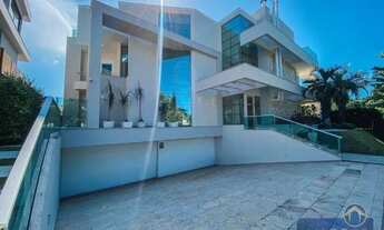 Imagem 3: Mansão de luxo em Jurerê Internacional - 6 suítes, vaga para 8 carros - piscina e sofistic