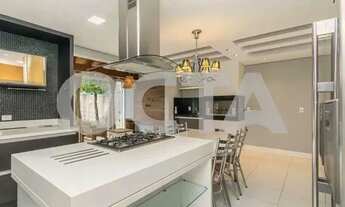 Imagem 7: Casa com 3 quartos e 5 banheiros no Alto Petrópolis