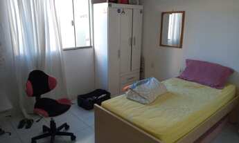 Imagem 2: Quarto em apartamento