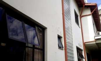 Imagem 3: Sobrado para venda, na Parada Inglesa, com 299 metros quadrados, 3 dormitórios, sendo 2 s