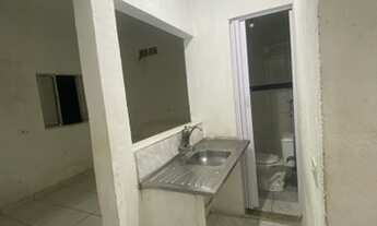 Imagem 2: Aluga-se kitnet em santos(as paredes serão pintadas!