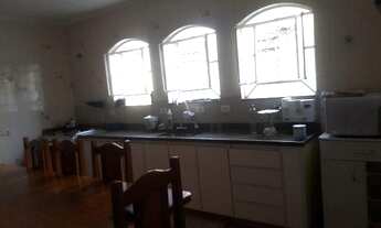 Imagem 4: Lindo Sobrado De 3 Dormitórios e 4 Vagas, Por R$ 880 mil Reais, No Bairro Bangú, Santo And